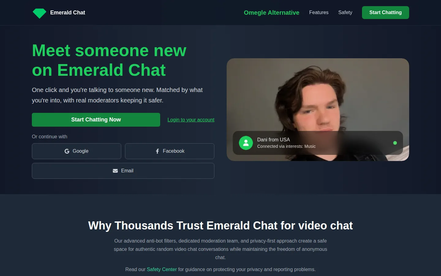 Homepage di Emerald Chat con inserimento degli interessi e opzioni di account accanto a un'anteprima video